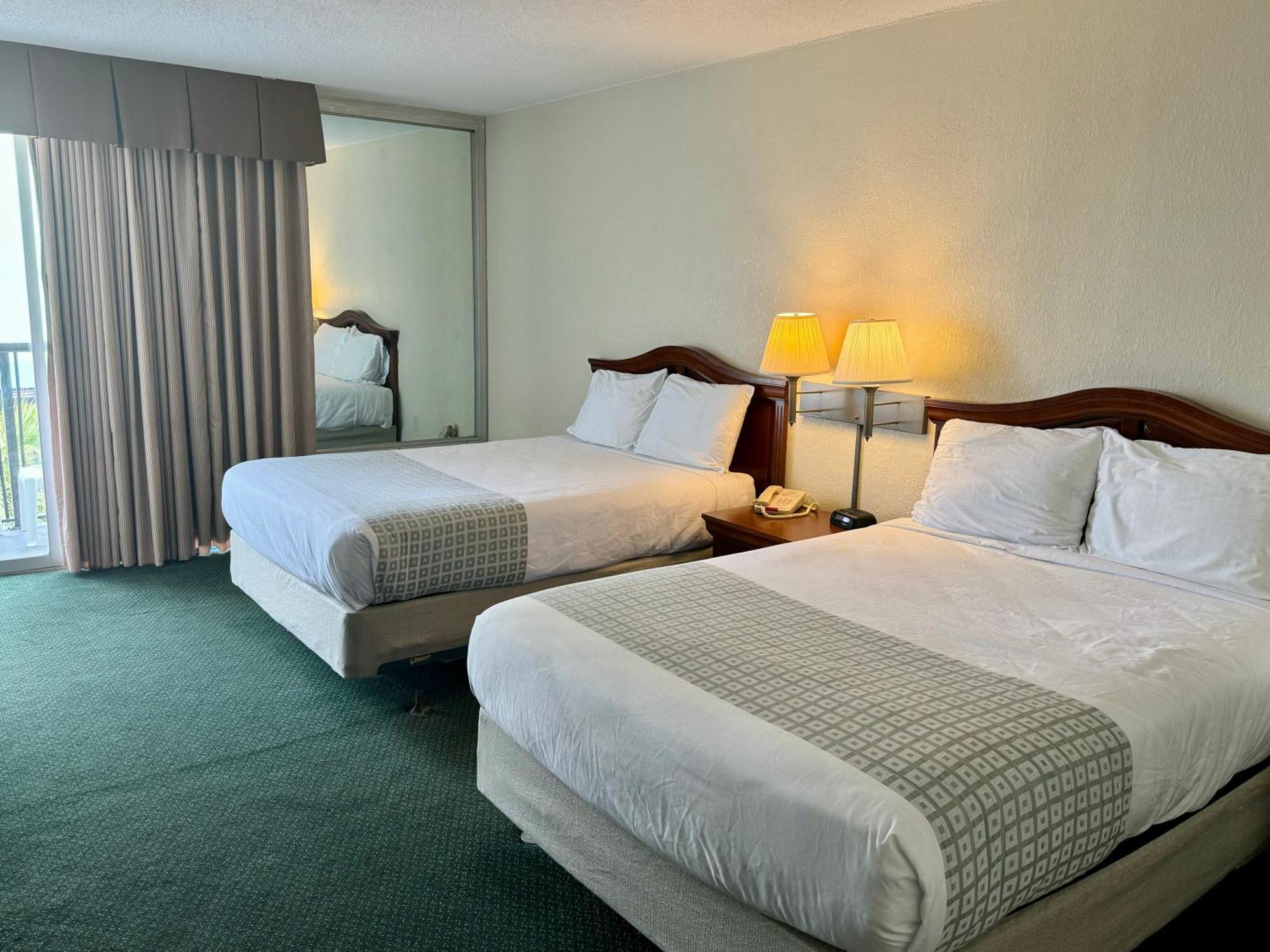 Boardwalk Beach Resort Миртъл Бийч Екстериор снимка